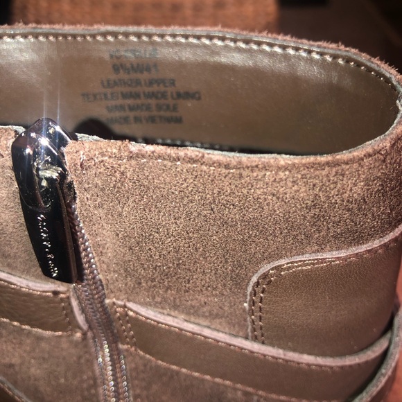 Vince Camuto  Dark Brown leather and suede ankle boot - Picture 5 of 8